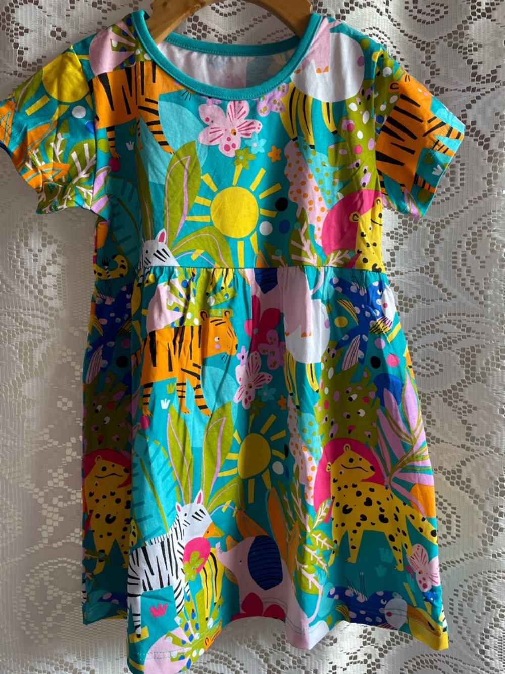 Girls 100% Cotton Bright Multi-Color Jungle Print 5T NWOT!